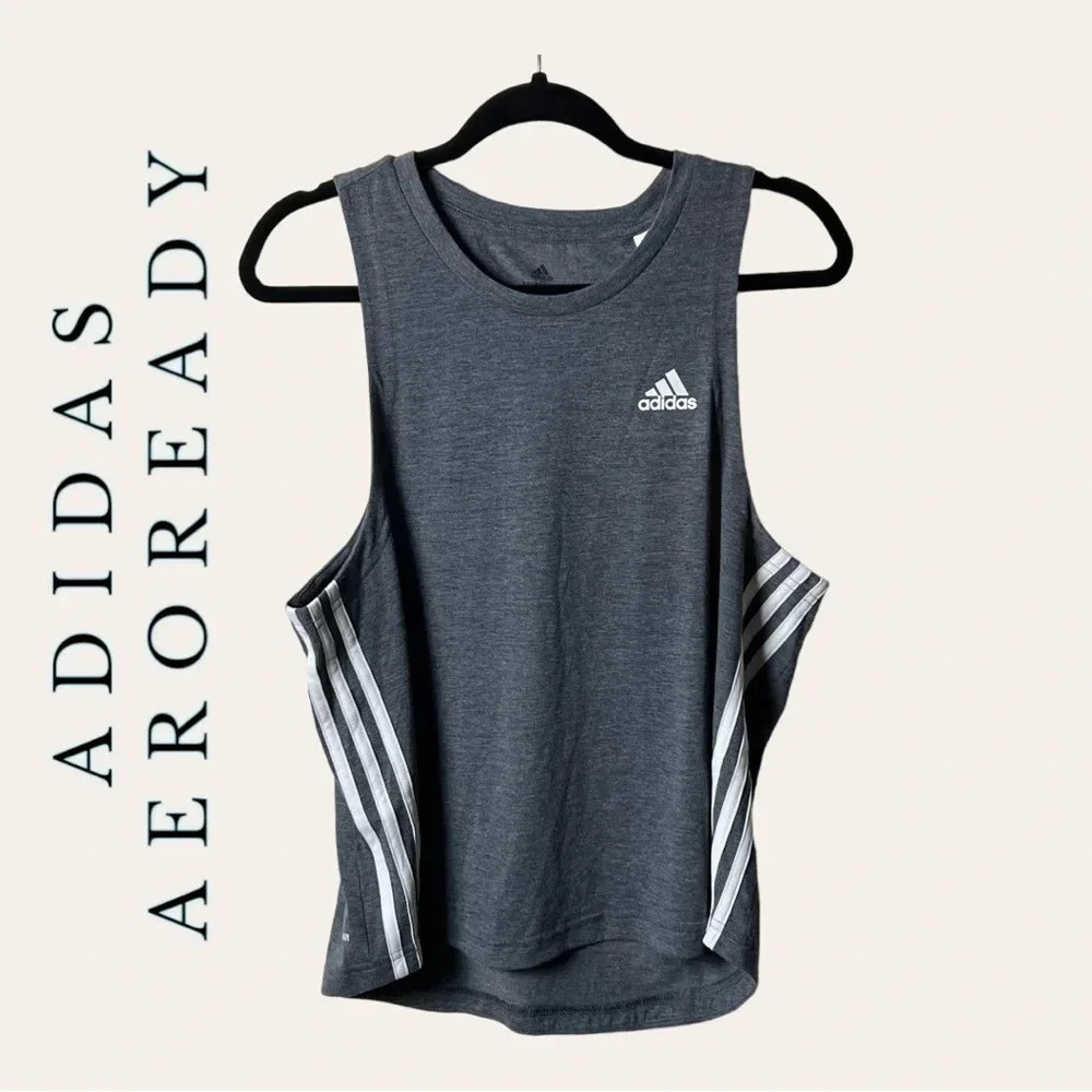 0341W. ADIDAS TANK TOP AEROREADY SIZE LARGE GRAY/WHITE IN COLOR